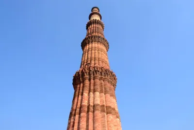 Delhi, Half day Sightseeing to New Delhi (Qutub Minar & Humayun's Tomb)