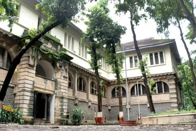 Private Food Tour: Eat Like A Parsi In Mumbai