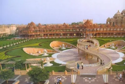 Private Tour of Temples and Spiritual Sites of Delhi