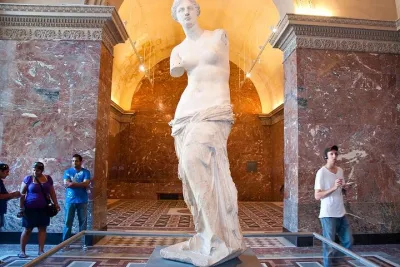 Private tour Louvre By night