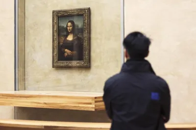 Louvre Museum - Highlights Tour with Mona Lisa