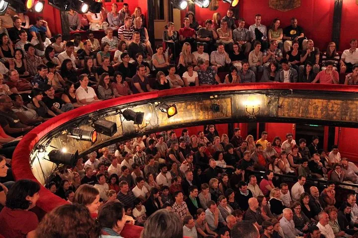 Paris night out : Comedy in English 'How to Become a Parisian ?'