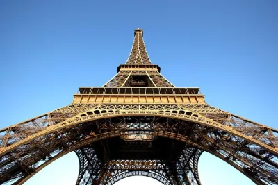 Day Trip to Paris with Eiffel Tower, Notre Dame and Louvre Museum
