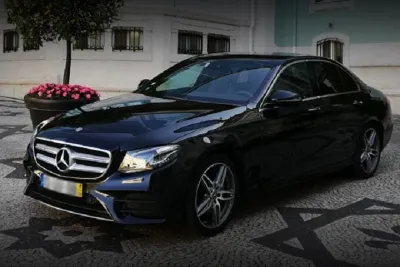 Lisbon Half Day Tour in Premium Vehicle