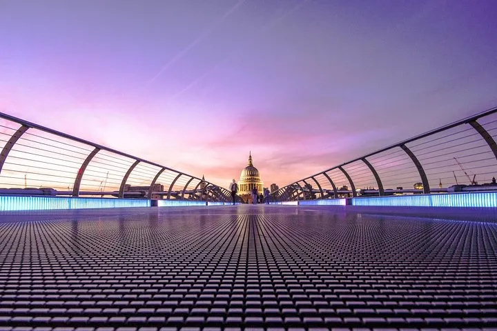 Private Tour, Entry to St Pauls Cathedral and London Highlights