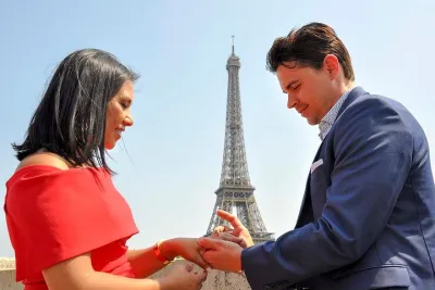 Paris Engagement Proposal Private Walking Tour with Professional Photographer
