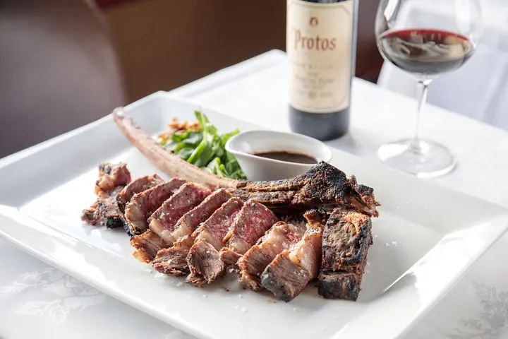 Florentine Steak with Wines in San Gimignano Winery from Florence