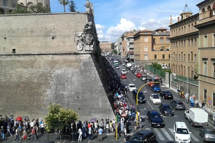 Enjoy Vatican Museums , Sistine Chapel : guided tour