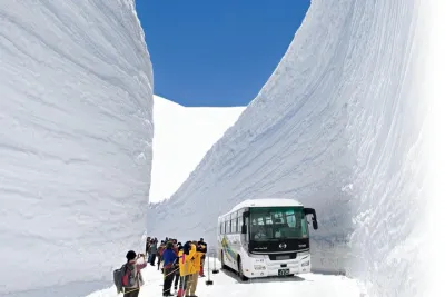 2 Day Tateyama Kurobe Alpine Route, Hida Takayama & Shirakawa-go