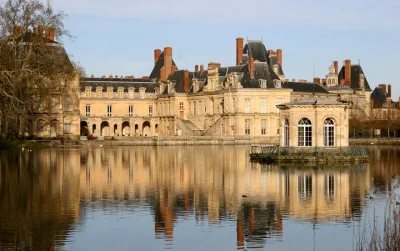 Fontainebleau and Vaux le Vicomte Chateaux Day Trip from Paris