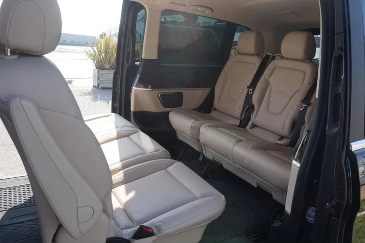 Private transfer from cruise port to Barcelona Airport or hotel