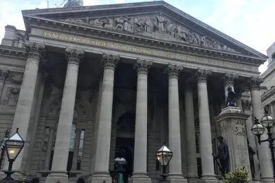 Explore Ancient Alleyways in the Footsteps of Dickens: A Self-Guided Audio Tour