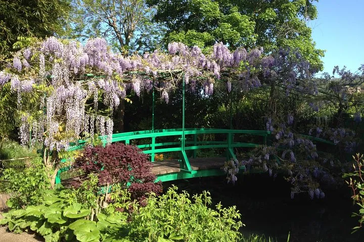 Private Giverny Tour for 1 to 7 persons max, Pick up & drop incl