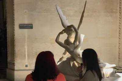 Louvre Museum Masterpieces Guided Tour, including Mona Lisa