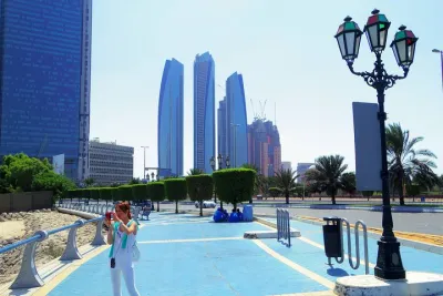 Abu Dhabi City Tour Drive Through Yas Island