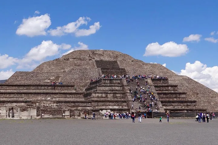 4-Day Guadalupe Shrine and Teotihuacan, Taxco and Cuernavaca Tour