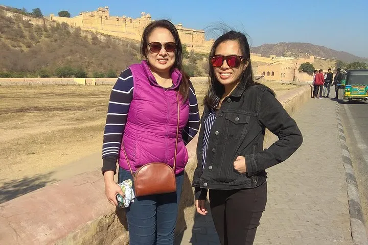Pink City Private 2 day TukTuk Tour with Free Pickup.