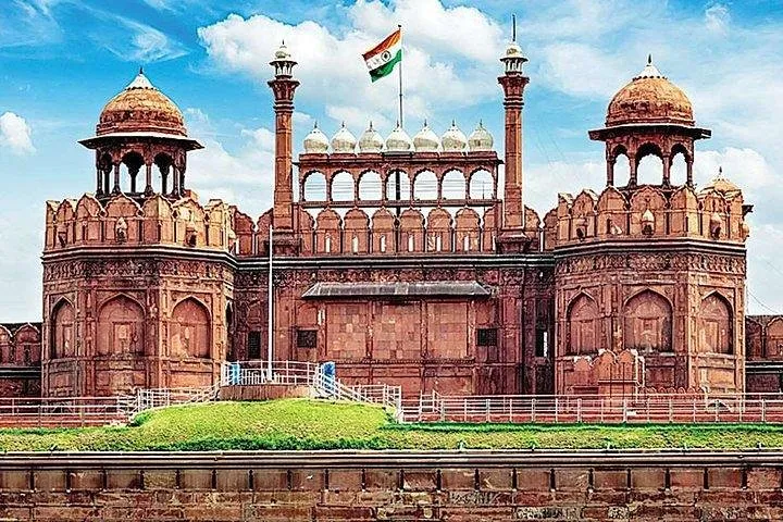 Airport Arrival Transfer From Delhi Airport to Hotel in Delhi