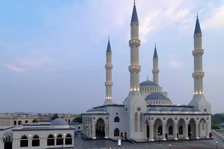 Dubai City Tour: Frame Tickets, Creek, Souks, Blue Mosque & Abra