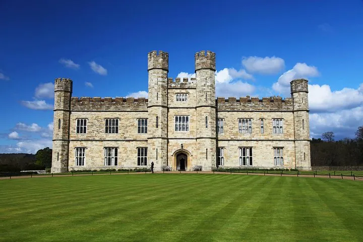 Leeds Castle, Canterbury, Dover & Greenwich Boat ride