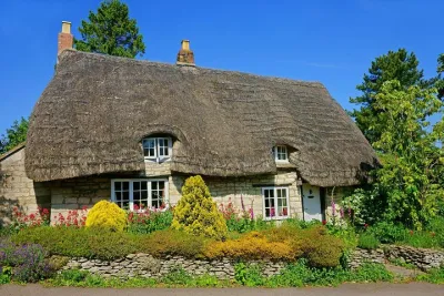 Oxford, Stratford, Cotswolds & Warwick Castle Tour from London