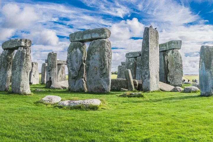 Stonehenge Half-Day Tour from London with Admission