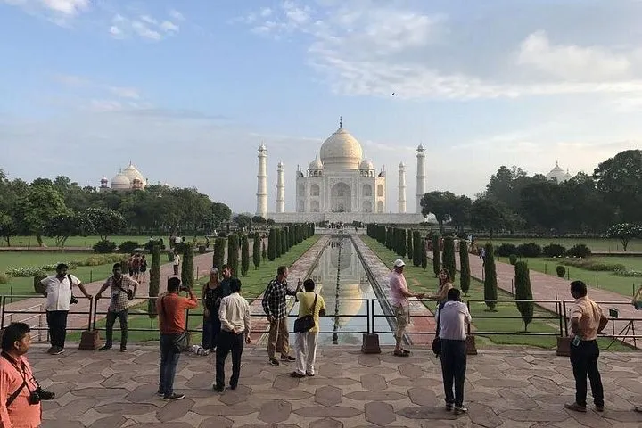 Taj Mahal Group Tour from Delhi