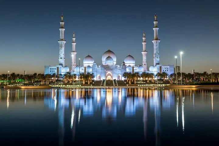 VIP Private Tour to Abu Dhabi from Dubai in brand new Chevrolet Suburban!
