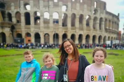 Colosseum Tour for Kids with Caesars Palace & Roman Forums