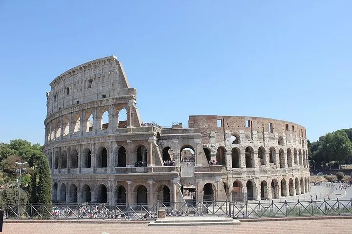 Rome to Civitavecchia port - Private Transfer