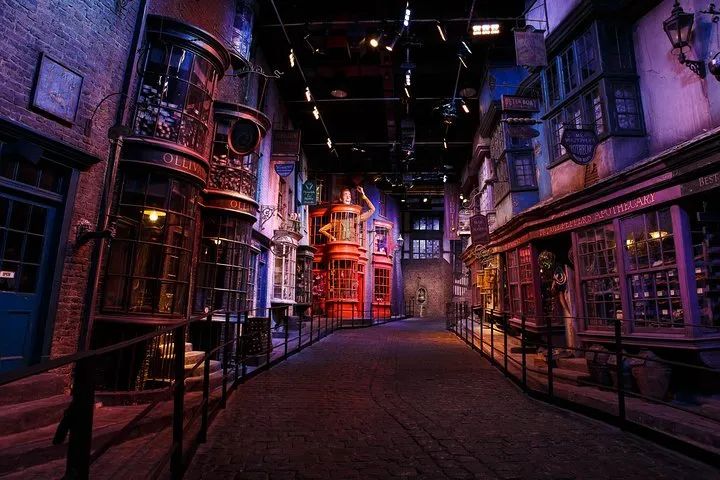 Warner Bros. Studio Tour with Transportation from London