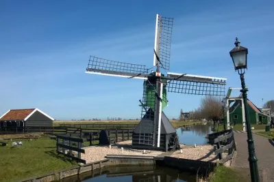 Zaanse Schans 3-Hour Private Tour from central Amsterdam, Airport or Port