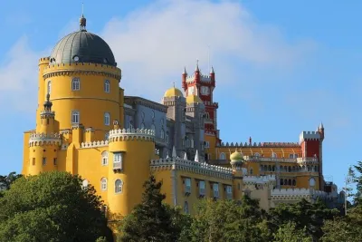 “Sintra, Pena Palace, Cabo da Roca & Cascais Private Tour