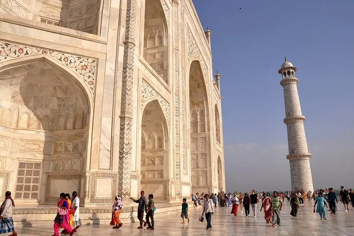 Same Day Excursion To Taj Mahal & Agra Fort From Delhi with Transports & Guide