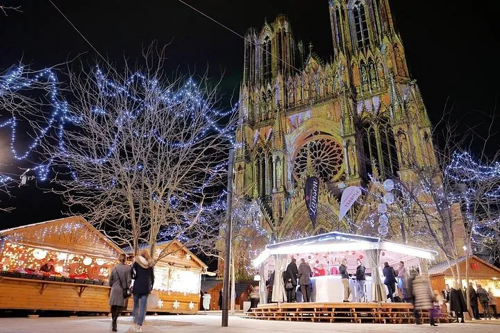Day at Champagne Christmas market in Reims from Paris
