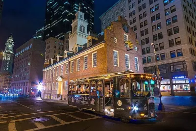 Boston Ghosts and Gravestones Trolley Tour
