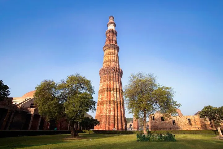Imperial Delhi: Exploring the City Grandeurs