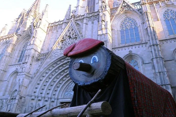 Barcelona Private Christmas Tour: Cathedral, Market & Churros