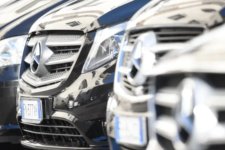 Private transfer from Rome to Sorrento with stop in Pompeii (2hours)