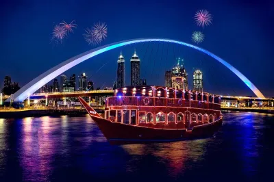 Dinner at Dubai Canal (Outdoor Activities )