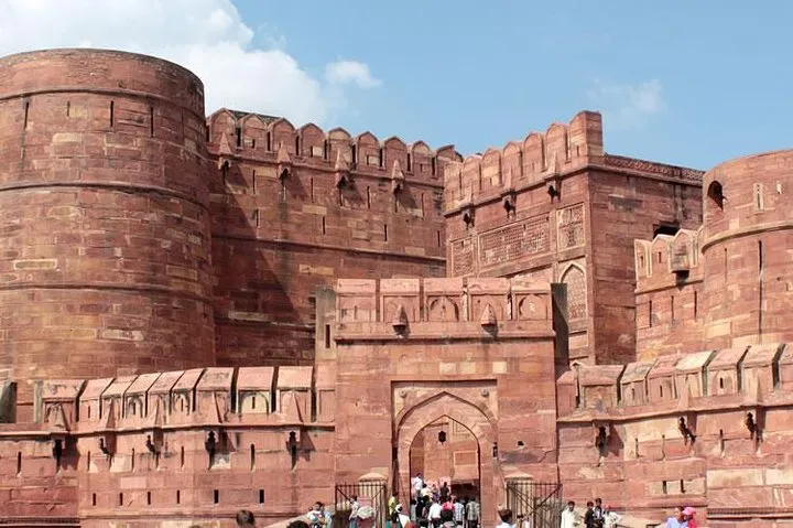 Authentic Same Day Agra Tour with Private Transfer and licensed Tour Guide