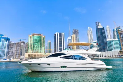 Private Dubai Overnight Stay Aboard Luxury Mini Yacht