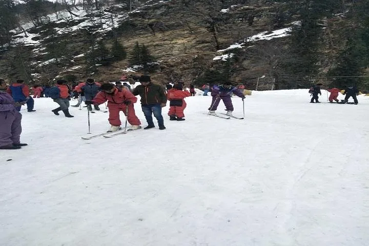 Himachal Tour Of North India 8 Night 9 Days