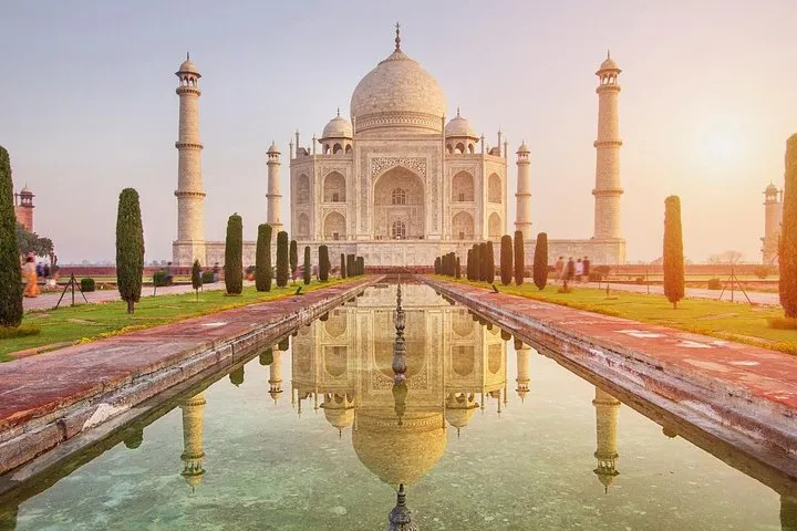 2 Days Taj Mahal & Agra Tour from Delhi by Car