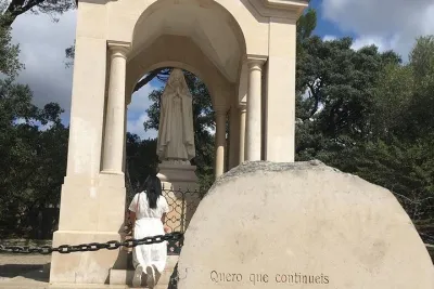 Divine Fátima Full Day Private Tour from Lisbon