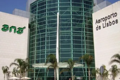 Lisbon Airport Transfer to Sesimbra or Azeitão