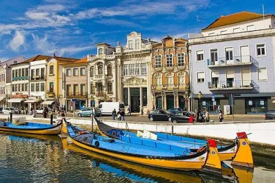 Tour / transfer Lisbon /Porto /Porto/Lisbon with several stops