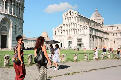Siena San Gimignano Pisa Escorted Transport and Optional Lunch