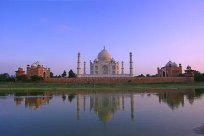Day trip to Agra from Delhi