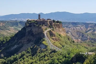 Civita of Bagnoregio & Orvieto: Private Luxury Day Trip from Rome
